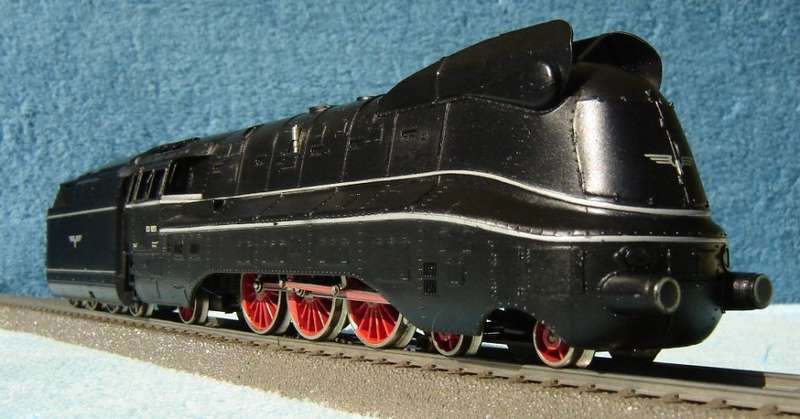 Marklin HO gauge BR03 Streamlined Steam Locomotive No. 3094