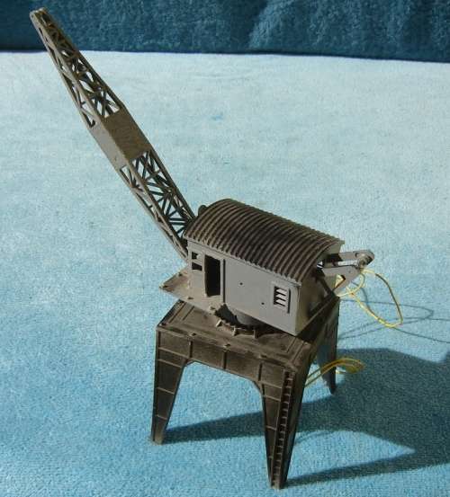 Airfix HO gauge Crane with Working Light Bulb