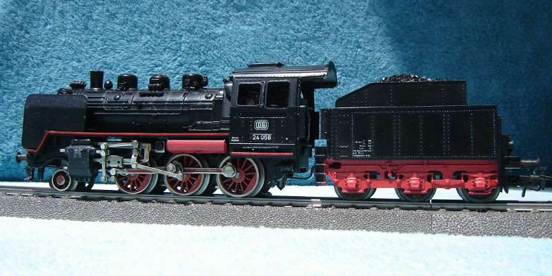 Marklin HO gauge BR24 Steam Locomotive