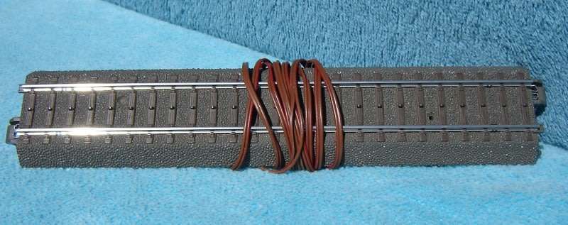 Marklin HO gauge C-Track Feeder Track with Overloading and Interfering Suppressor
