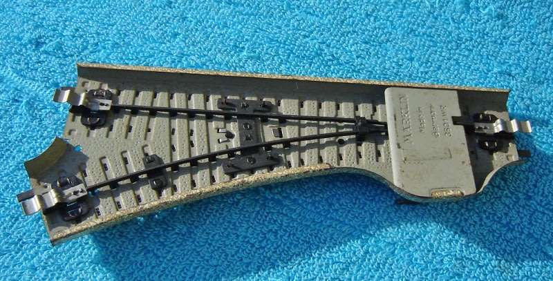 Marklin HO gauge M-Track Manual Right Hand Point No. 3601
