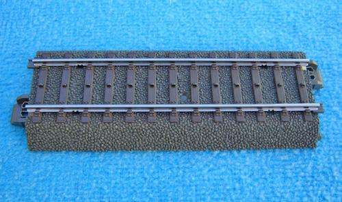 Marklin HO gauge C-Track 24094 straight