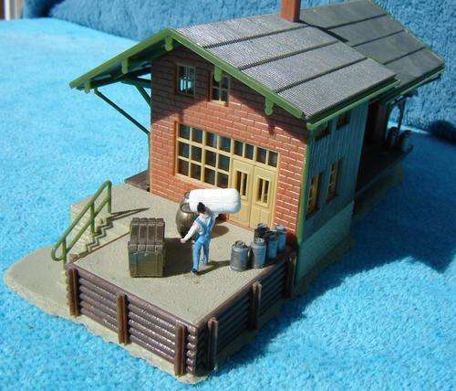 Faller HO gauge Freight Shed