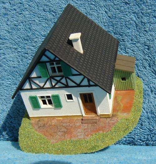 HO gauge Farm Style House