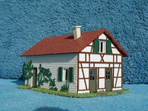 HO gauge Farm Style House