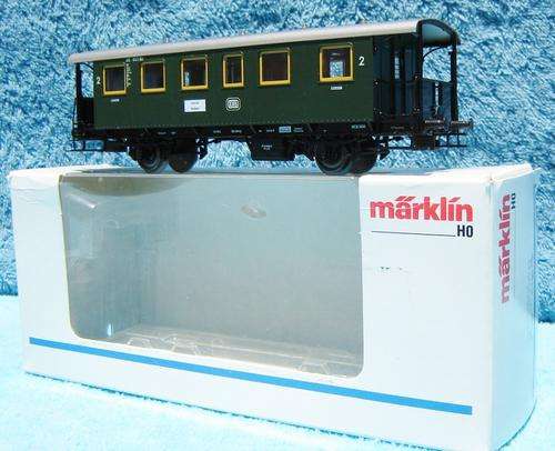 Marklin HO gauge Old timer passenger coach with interior LED lighting