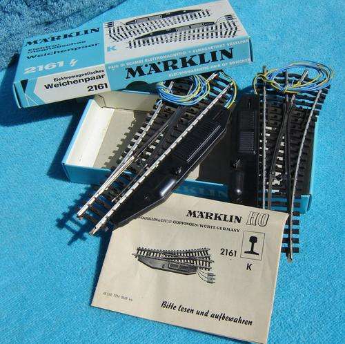 Marklin HO gauge K-track Left and Right Hand Points