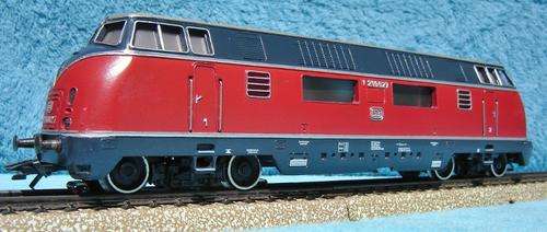 Marklin HO gauge V200 Diesel Locomotive