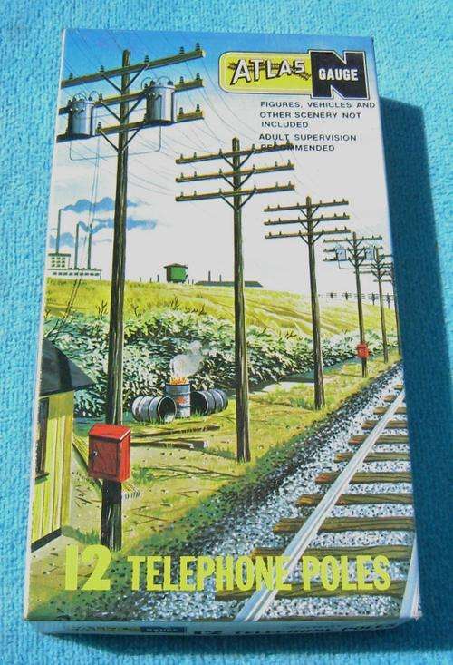 Atlas N gauge 12 Telephone poles
