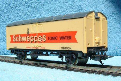 Lima HO gauge Refrigerator Wagon