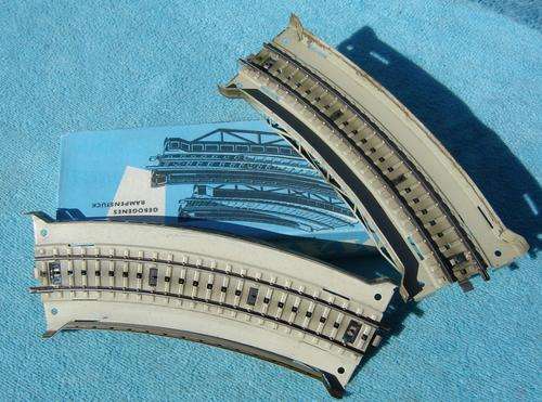 Marklin HO gauge Curved Approach Section No. 7167