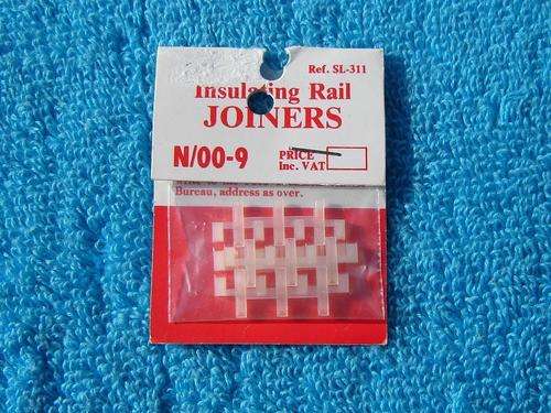 Peco N gauge Plastic Insulating Rail Joiners