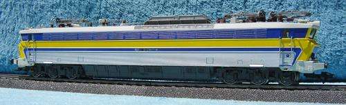 Marklin HO gauge Serie 18 SNCB Electric Locomotive No. 3940 - MFX with Sound