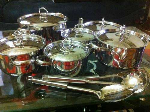 16 PCS STAINLESS STEEL COOKWARE SET