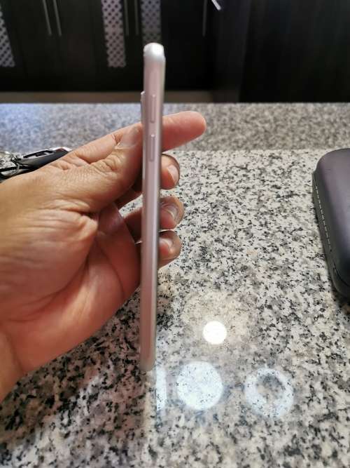 Samsung Galaxy S6 SM-G920F 32GB - Second Hand - White - Excellent Condition (almost as new)