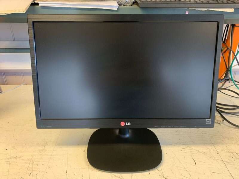 LG Electronics 20M35A-B 19.5` 20` 1600x900 5ms VGA LED Monitor, comes with PSU