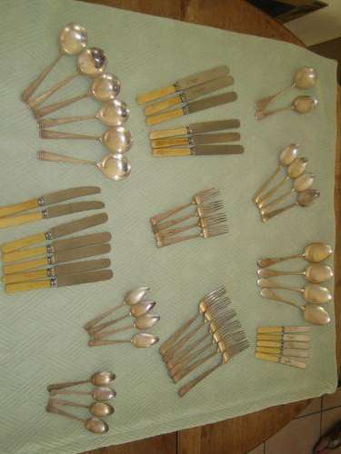 Assorted Silverware cutlery