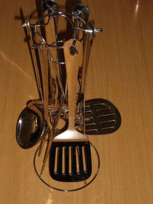 Stainless Steel Utensil Set.