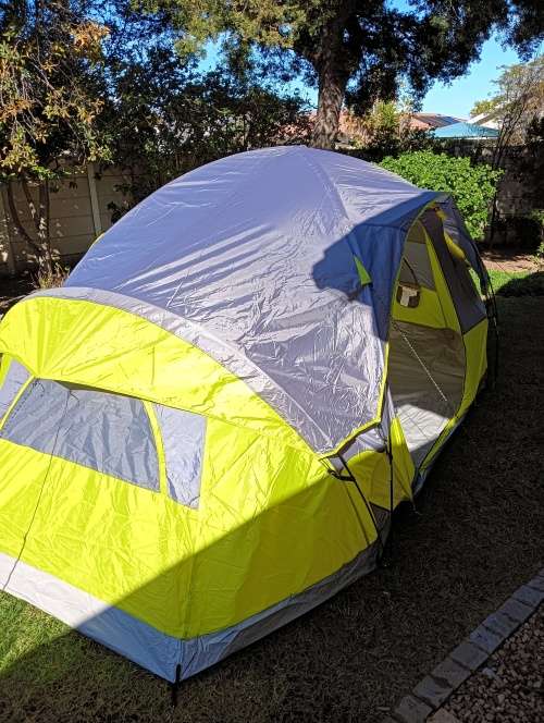 Tent + shelter