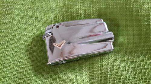 VINTAGE RONSON VARAFLAME LIGHTER