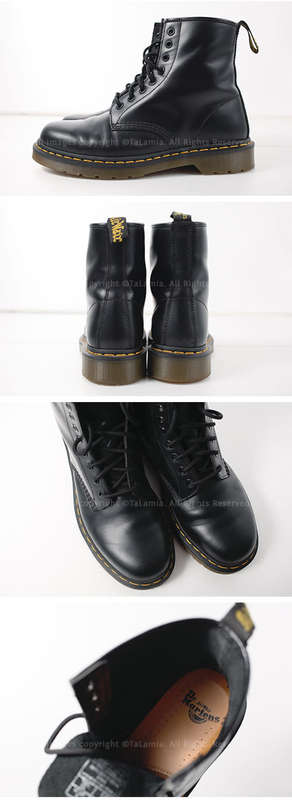 Authentic Doc Martens 1460 Smooth Black 8 hole boots GENUINE LEATHER (size 8)