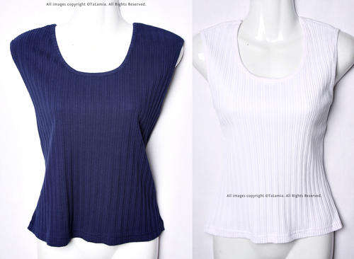 2 PCS Ladies cotton tops dark navy and white