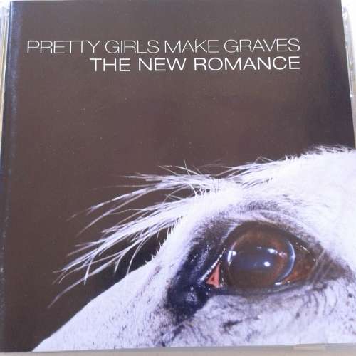 Pretty Girls Make Graves - The New Romance (2003)