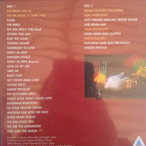 Queen - Live At The Bowl [2 DVD] (2004)