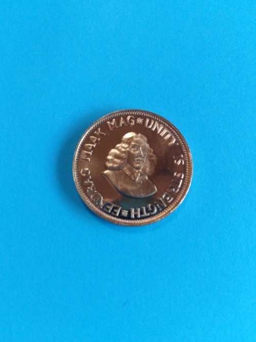 GOLD 1983 R2 IN PROOF CONDITION