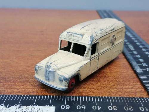 Dinky toy Daimler van