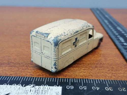 Dinky toy Daimler van