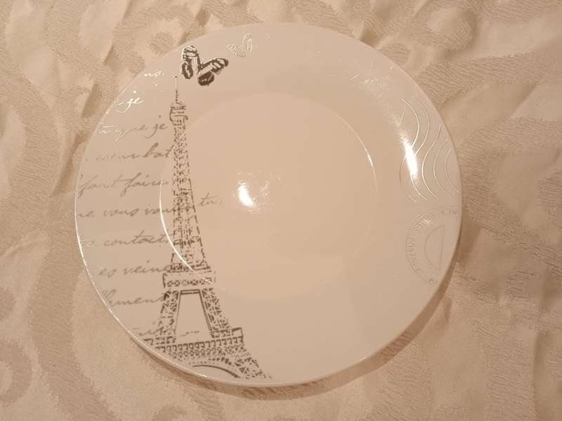 PARIS THEME DINNER SET (WAS 16 PIECE BUT NOW 14 PIECE BECAUSE TWO DINNER PLATES BROKE)
