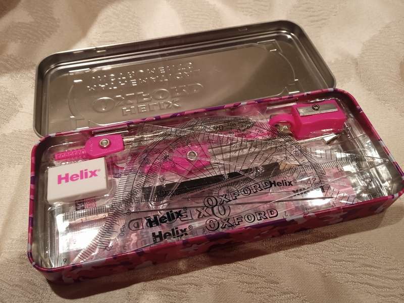 THE HELIX OXFORD SET OF MATHEMATICAL INSTRUMENTS (CAMO PINK)