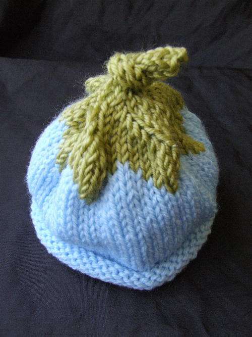 ***Leaf Top Beanie for Baby - Hand Knitted***