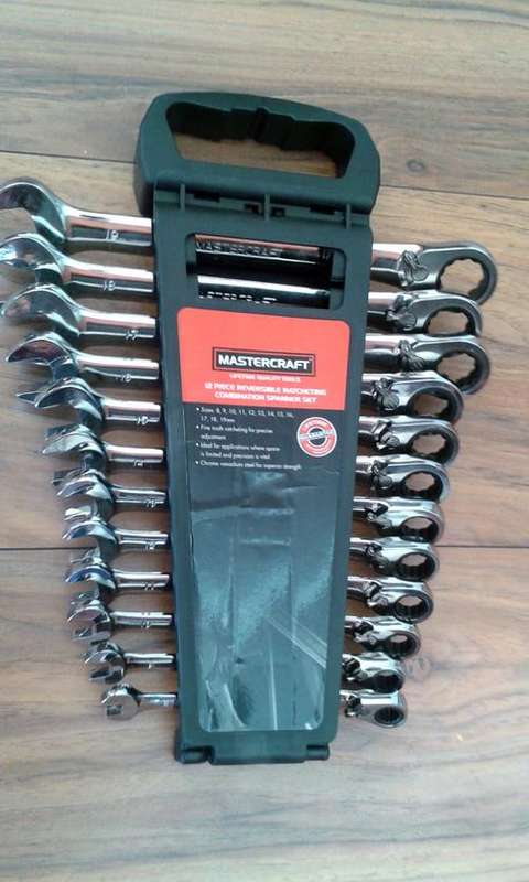 Brand New 12pc Mastercraft Reversable Spanner/ratchet Set