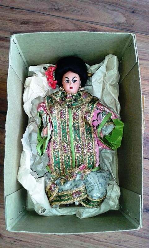 Vintage oriental doll - Mandarin Wife Excellent condition