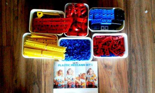 Vintage plastic Meccano set no box with original manual