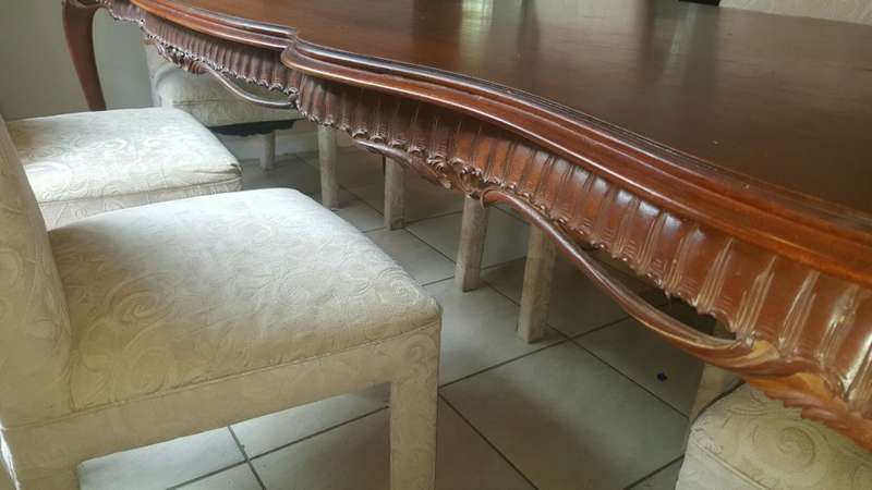 Beautiful Solid 8 Seater ornate Hand Carved Mahogany Dining Table with 6 Champagne Coricraft Chairs