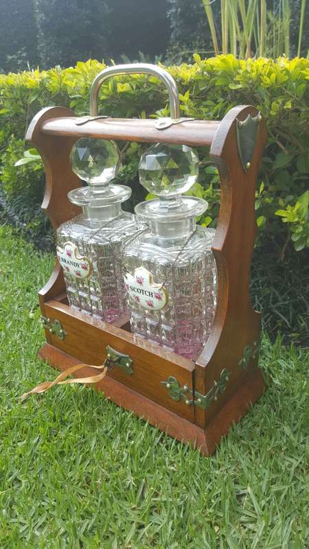Glorious Edwardian Oak Tantalus with Pristine Original Crystal Decanters and Original Key