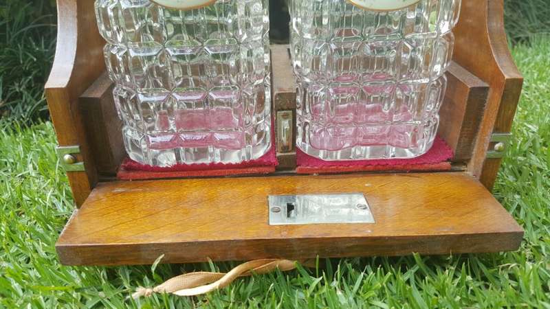 Glorious Edwardian Oak Tantalus with Pristine Original Crystal Decanters and Original Key