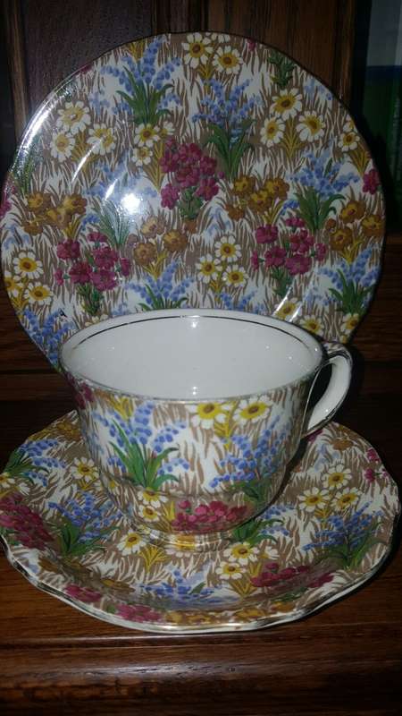 Royal Winton Grimwades Chintz 1928 - " Marguerite " Tea Trio ! Rare 1st Chintz pattern issued