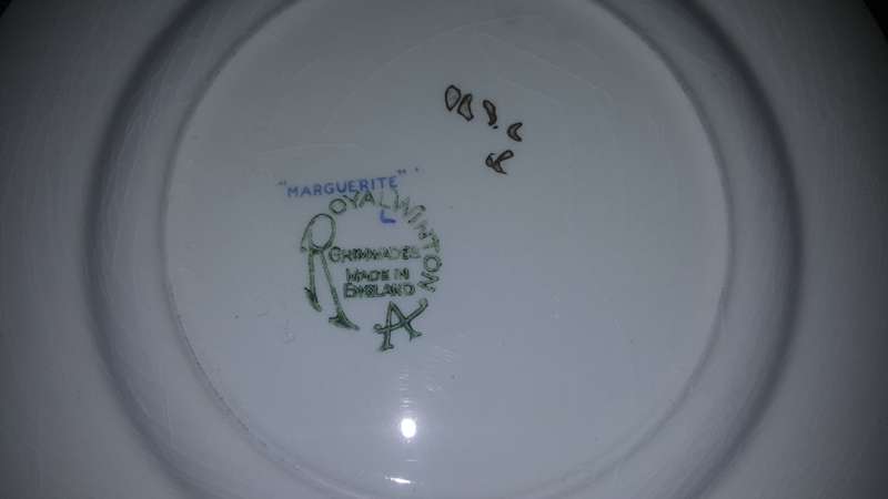 Royal Winton Grimwades Chintz 1928 - " Marguerite " Tea Trio ! Rare 1st Chintz pattern issued