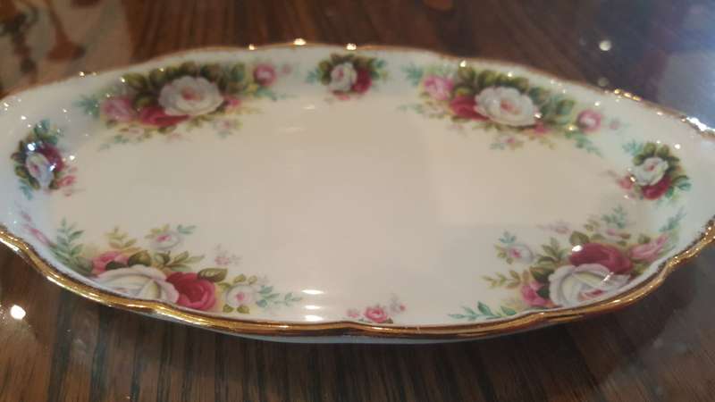 1st Issue 1969 Royal Albert Celebration Multi Purpose Platter 25cm x 15cm Pristine Unused Condition