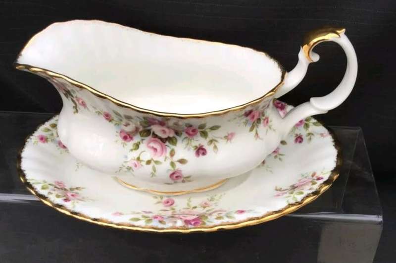 1970 Royal Albert Cottage Garden Sauce Boat with Tray. Un-used Excellent Condition
