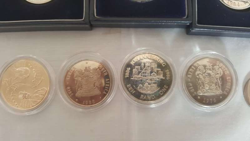 Beautiful Accumulation of ZAR / South Africa & Commonwealth Coins incl Lots of Silver from 1768 up