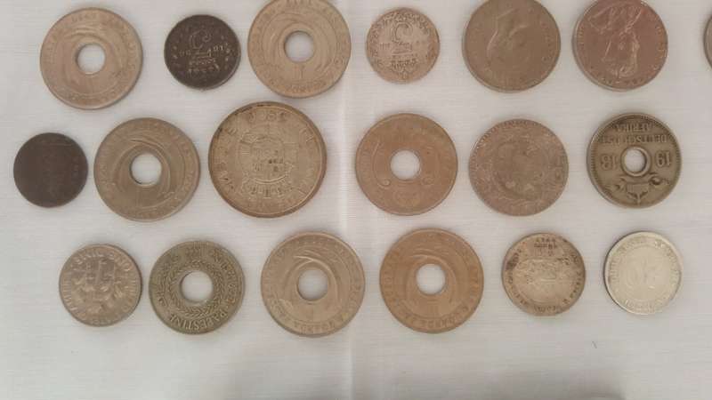 Beautiful Accumulation of ZAR / South Africa & Commonwealth Coins incl Lots of Silver from 1768 up