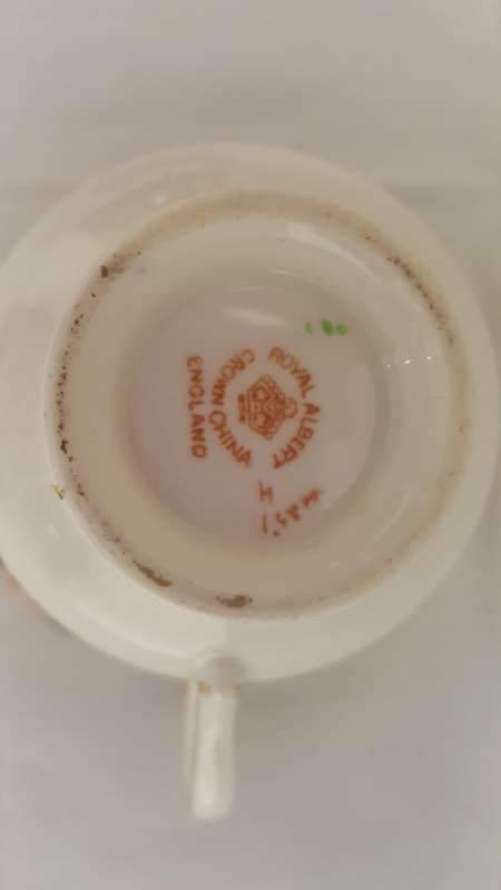 Stunning Royal Albert Crown Imari Border Gold 24ct Gold Gilt Tea Trio C. 1925 !