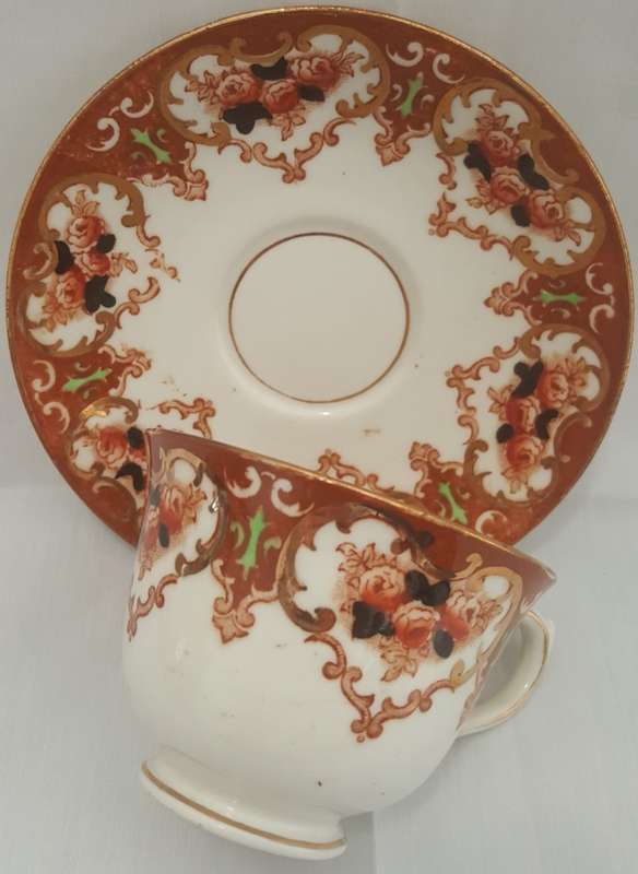 Stunning Royal Albert Crown Brown Imari Border 24ct Gold Gilt  Tea Duo C. 1925 !
