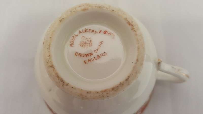 Stunning Royal Albert Crown Brown Imari Border 24ct Gold Gilt  Tea Duo C. 1925 !