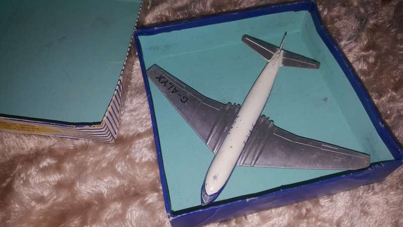 Rare Beautiful Antique DINKY MECCANO Made in England DH Comet Airliner 15cm x 18cm !original box